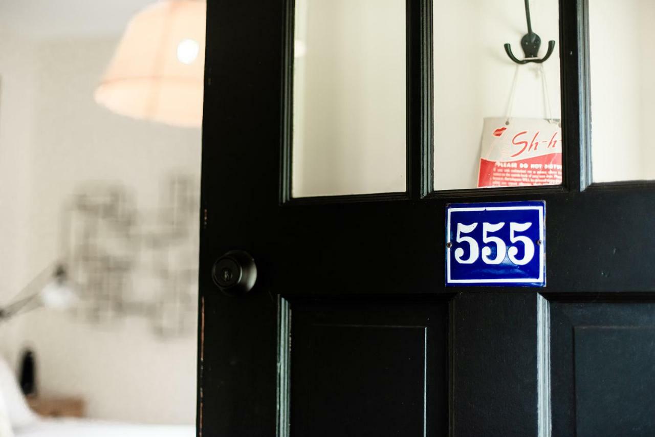 Studio 555 Granville ภายนอก รูปภาพ